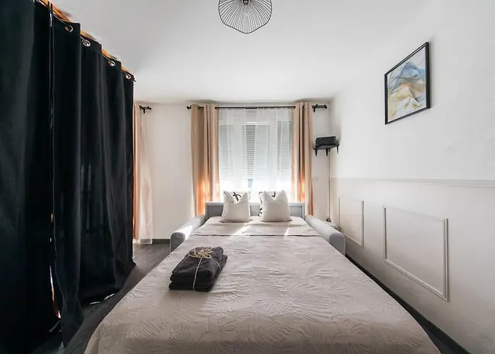 Cinehome - 5 Min Tours Centre-Parking/Tram Au Pied