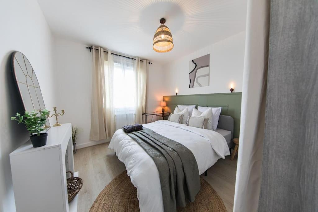 Appartement Cinehome - 5 Min Centre-parking/tram Au Pied *